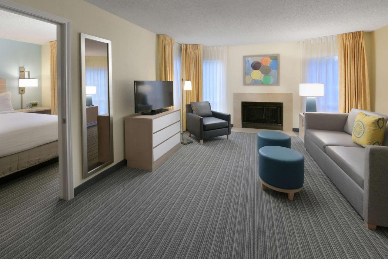 Two-Bedroom Suite